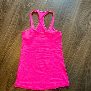 Lululemon tank